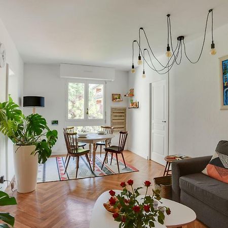 Votre Escale - Le Globe Trotteur Apartment Ниор Екстериор снимка