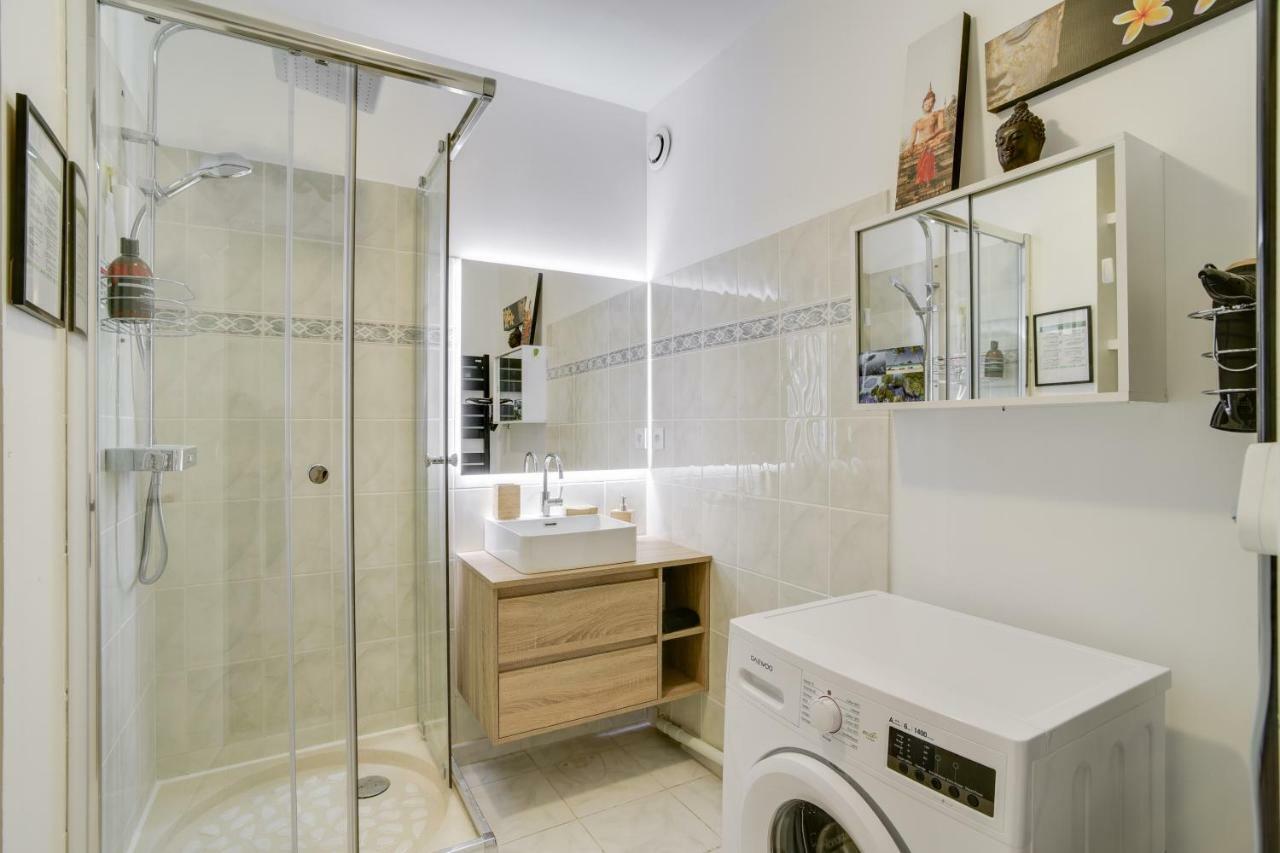 Votre Escale - Le Globe Trotteur Apartment Ниор Екстериор снимка